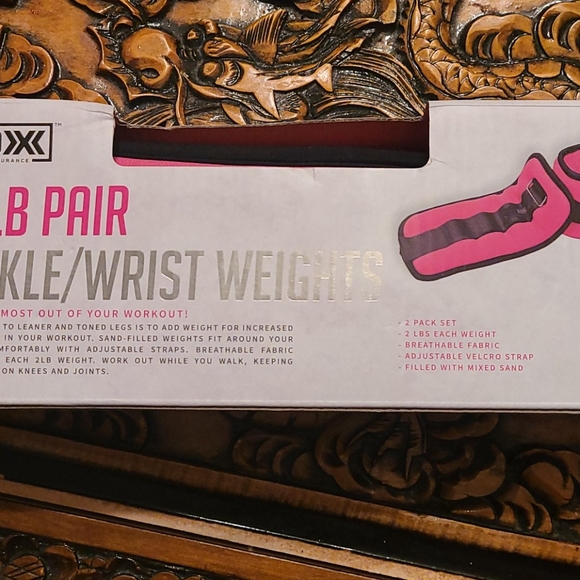 4 LB Ankle/Wrist Weights - Picture 1 of 6